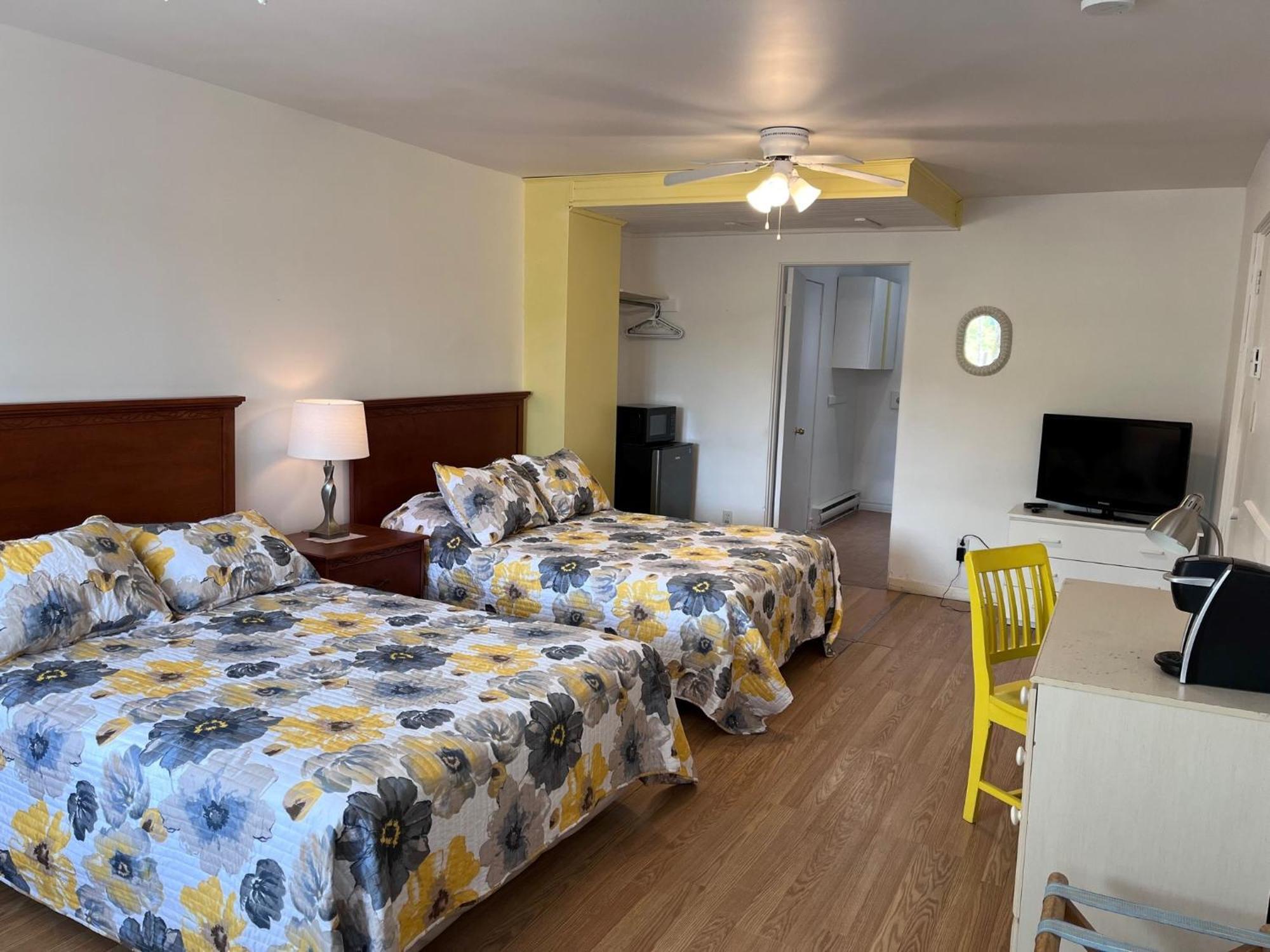 Auberge Maison Gauthier Тадусак Екстериор снимка