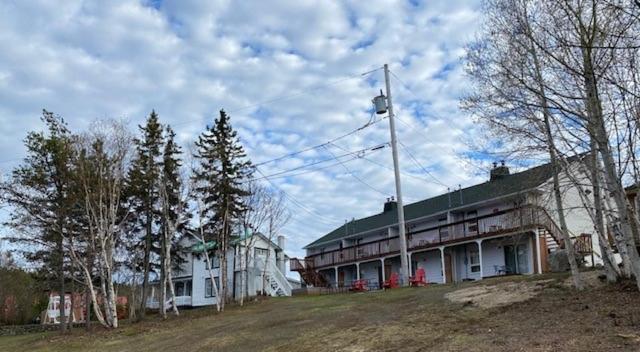 Auberge Maison Gauthier Тадусак Екстериор снимка
